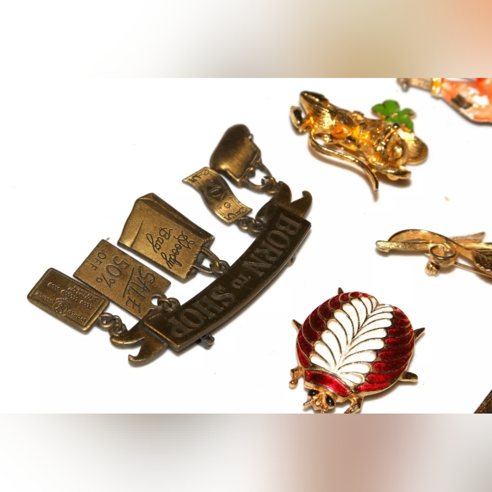 Vintage brooch lot estate fashion jewelry cat daisy ladybug giraffe. JJ Jonette - Picture 2 of 6